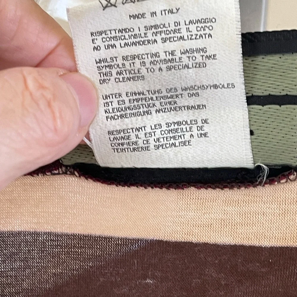VINTAGE JPG Multicolor V-neck top - Picture 8 of 12
